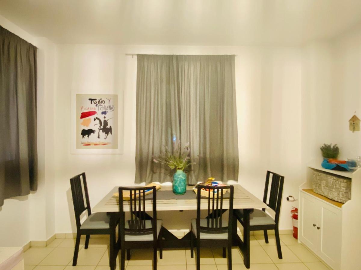 Gianna'S Apartment Central Aigio Cozy And Shining Ngoại thất bức ảnh
