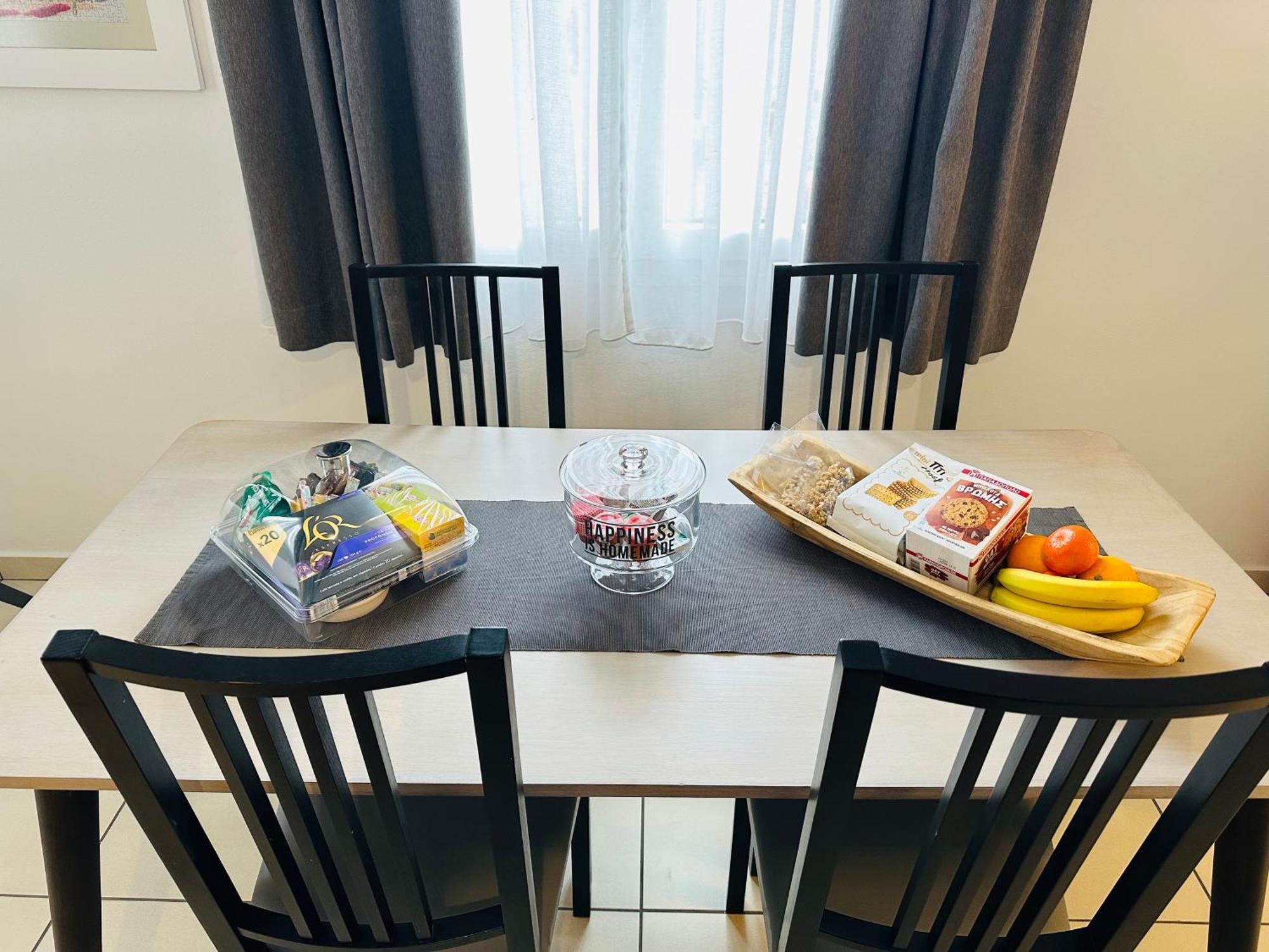 Gianna'S Apartment Central Aigio Cozy And Shining Ngoại thất bức ảnh