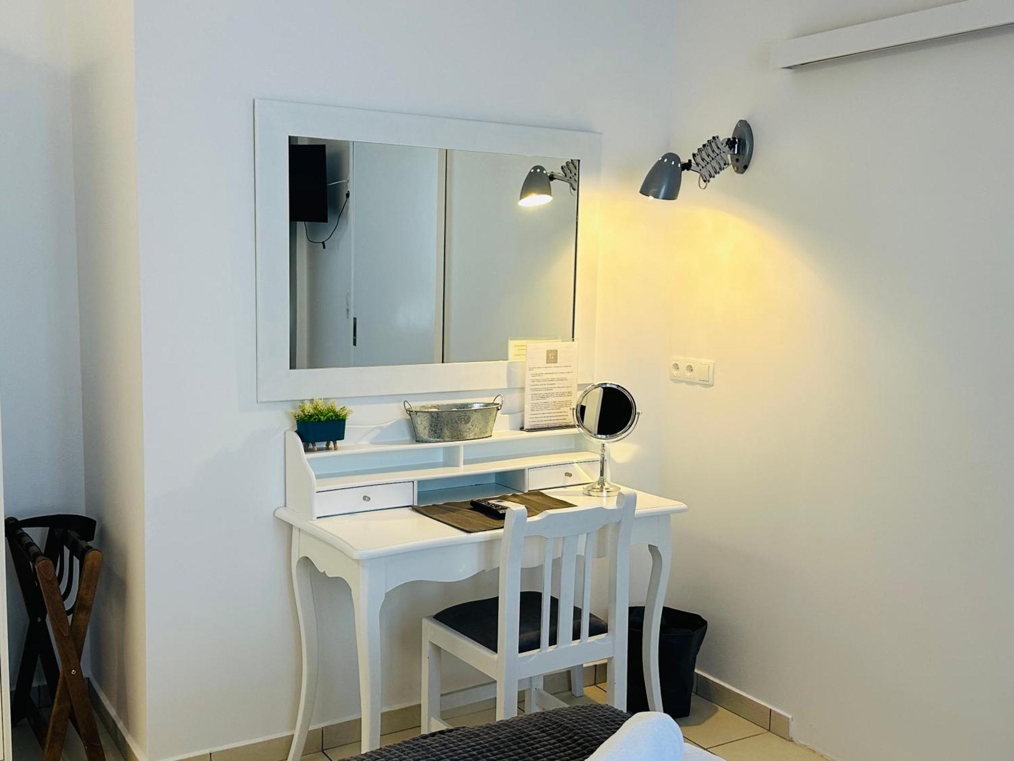 Gianna'S Apartment Central Aigio Cozy And Shining Ngoại thất bức ảnh